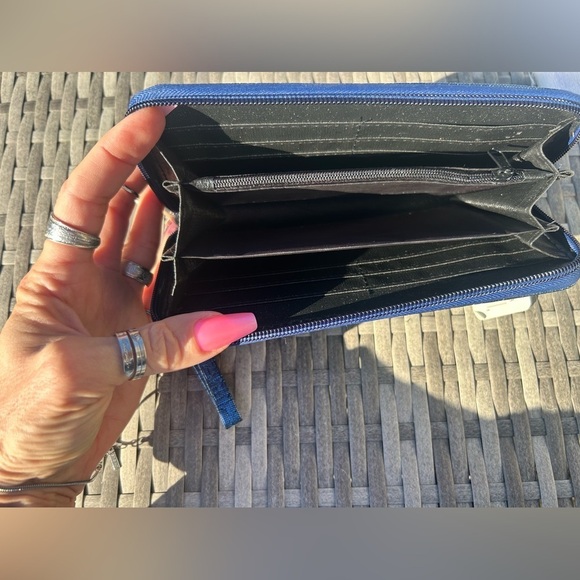 Nouveau Leather Women’s Wallet Royal Blue NWT!​​​ - Picture 6 of 10